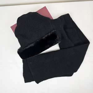 American Eagle Outfitters Soft Winter Hat Scarf Black